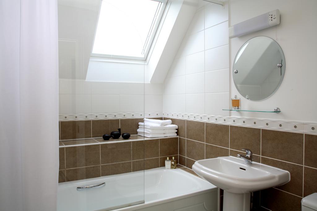 Basingstoke Apartments - Westlands House, City Centre, Home-From-Home Exteriér fotografie